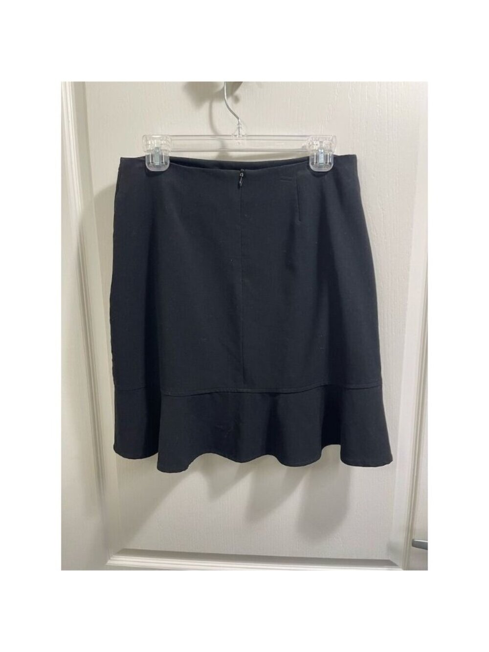 Women's Petite A-Line Black Knit Skirt Size 8P Casual (sku379) - Picture 2 of 2